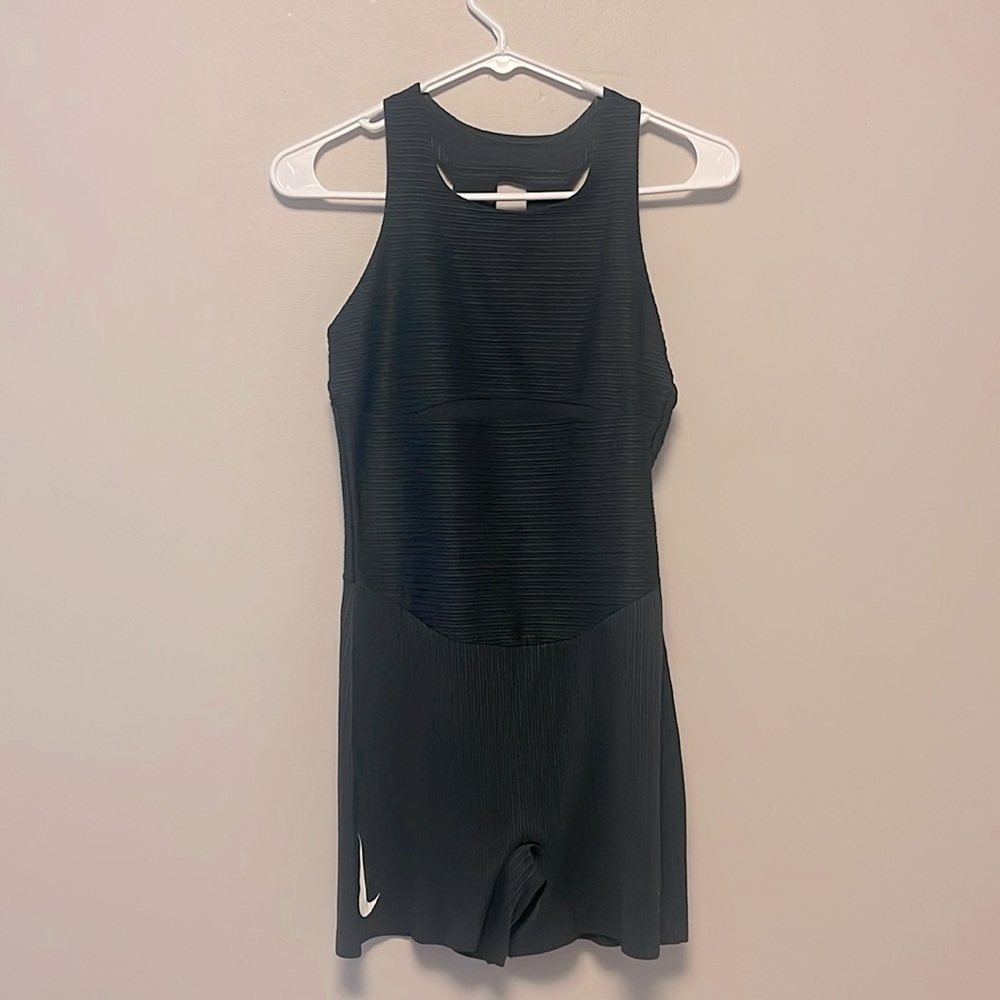 DRI FIT ADV Nike women’s running romper